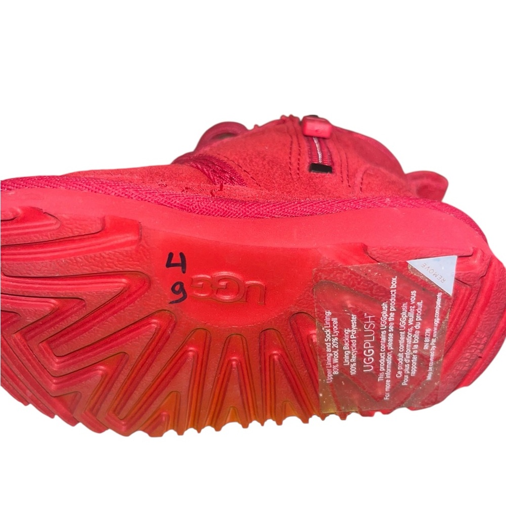 UGG Neumel II Chukka Boots in Samba Red Toddler Size 6 - Picture 5 of 6
